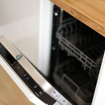 Modern Flat شقة غييكا