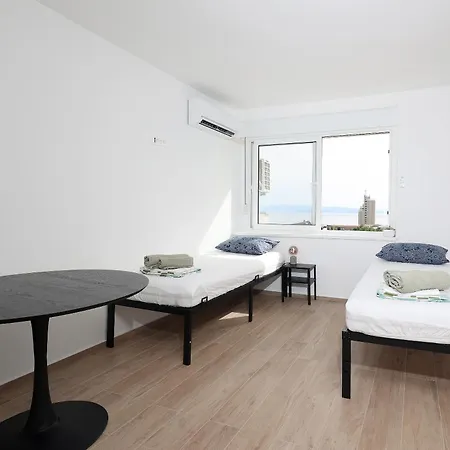Modern Flat غييكا