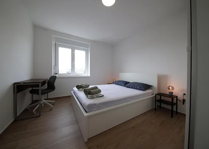 Modern Flat *