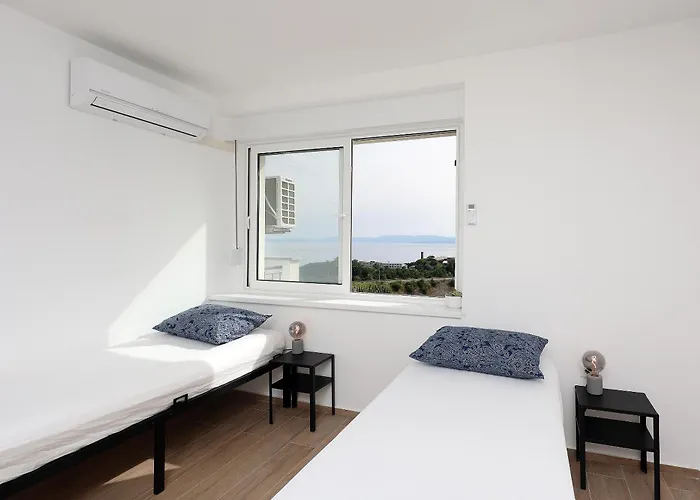 Modern Flat شقة غييكا