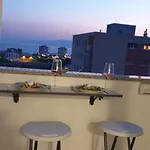 Modern Flat *