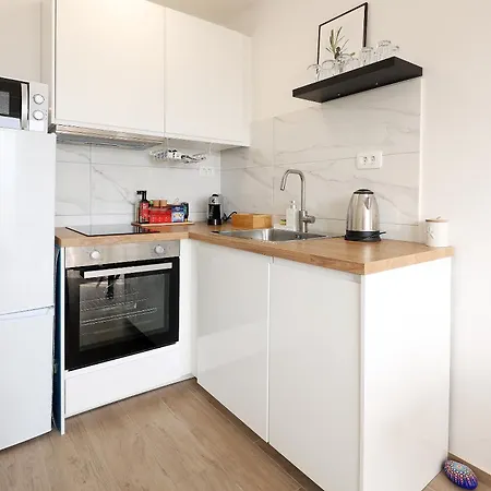 Modern Flat * 리예카